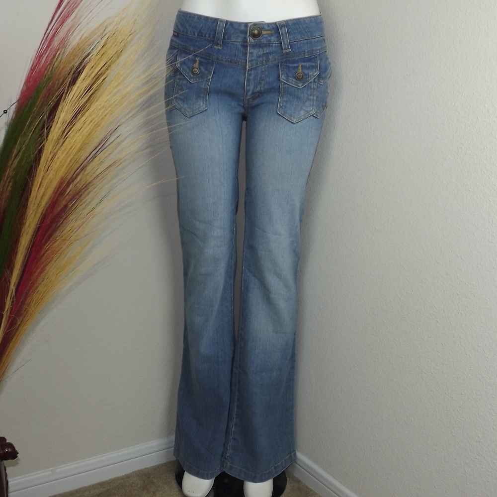 Magic Jeans Light Wash Blue Denim Jeans Pants
